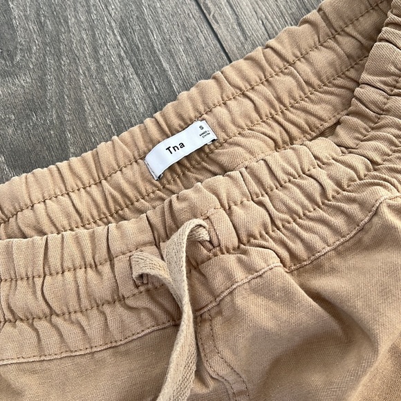 Aritzia Pants - ARITZIA - Tna Cargo Joggers